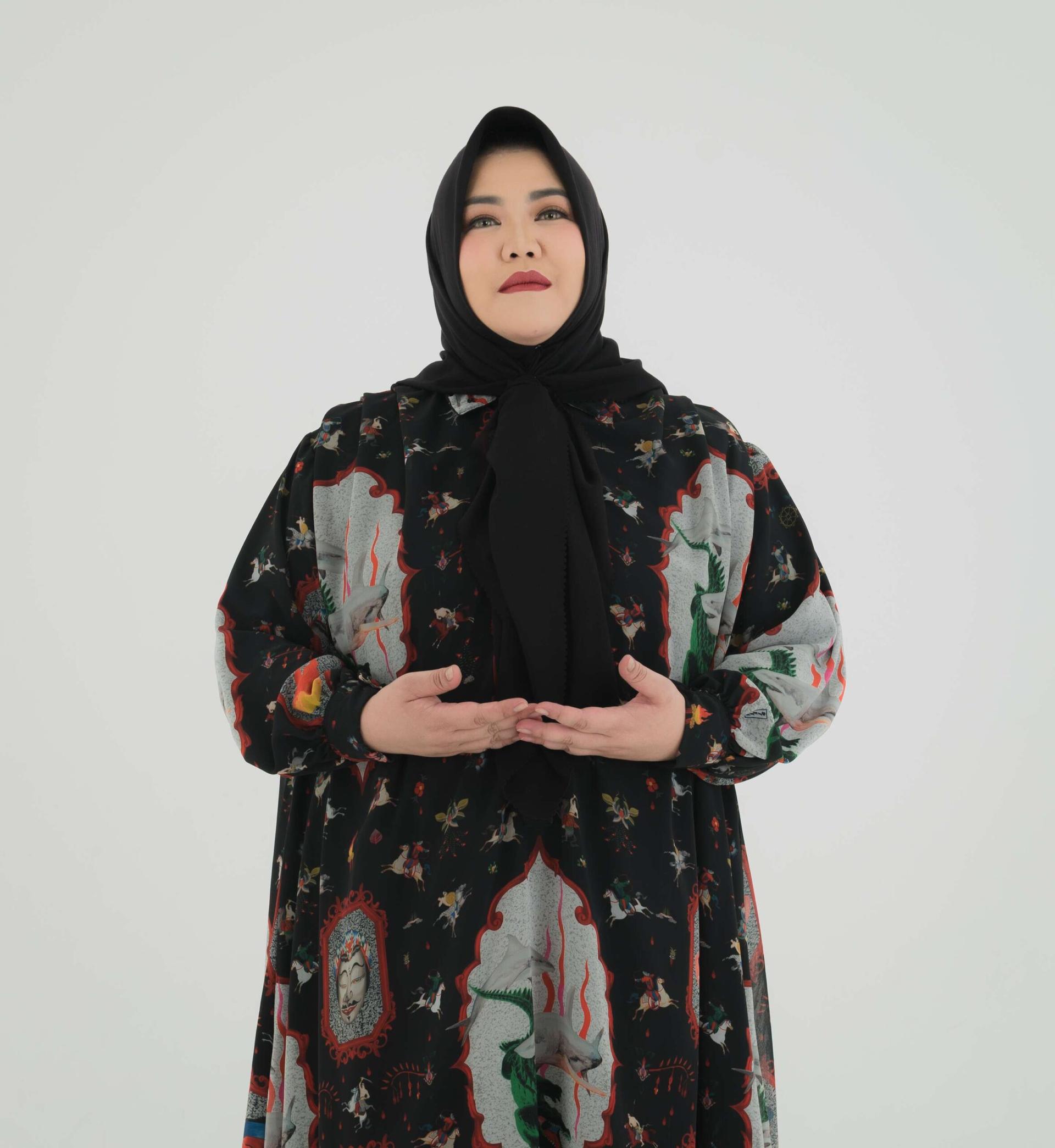 Risa Saraswati & Telkom University Choir